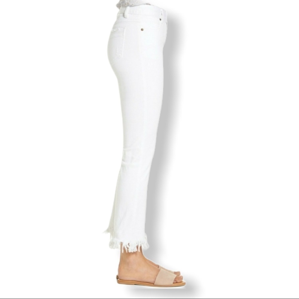 MOON RIVER High Rise Frayed Cropped Jeans - Picture 6 of 6